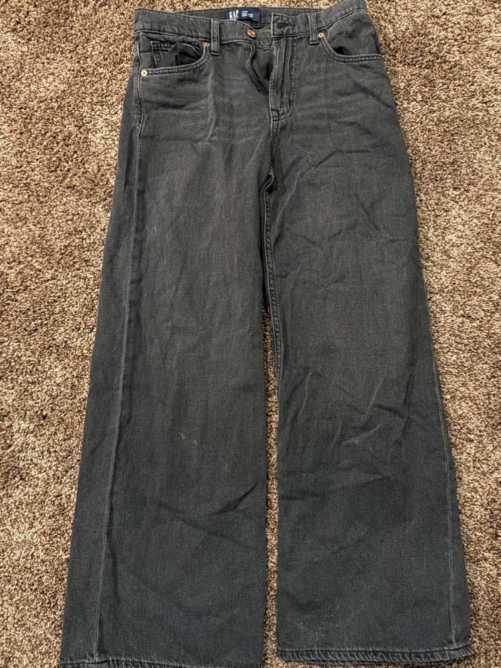 GAP Wide-Leg Jeans in Washed Black